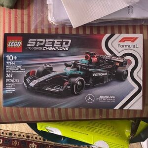 LEGO Speed Champions Formula 1 Car Set - Black and Red